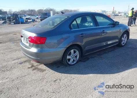 2013 Volkswagen Jetta 2.0L Tdi z USA, uszkodzony, nr VIN 3VWLL7AJ2DM290567